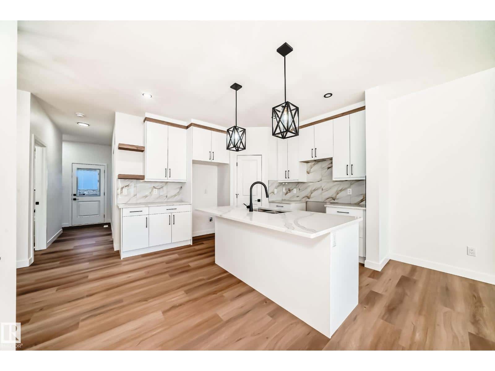 24 Westwyck LI — Spruce Grove, Alberta - Photo 5 of 59