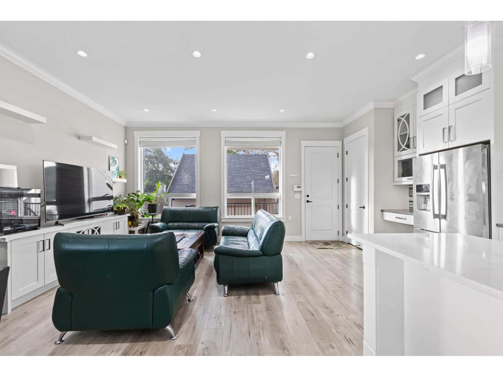 10579 132 STREET — Surrey, British Columbia - Photo 3 of 30