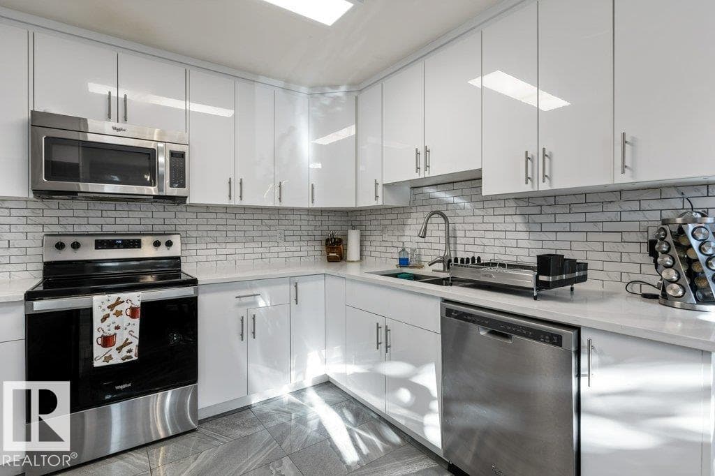 Edmonton — Edmonton - Main photo