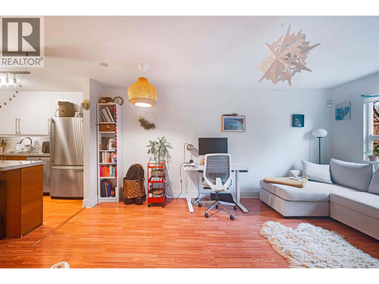 205 111 W 10TH AVENUE — Vancouver, British Columbia - Photo 5 of 24