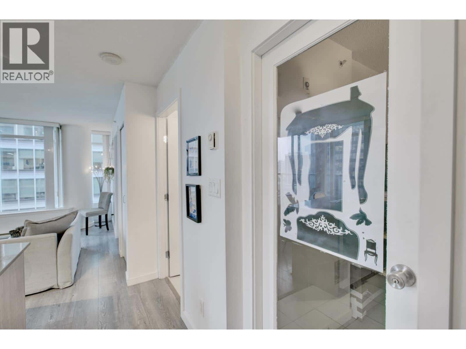 1505 610 GRANVILLE STREET — Vancouver, British Columbia - Photo 4 of 40