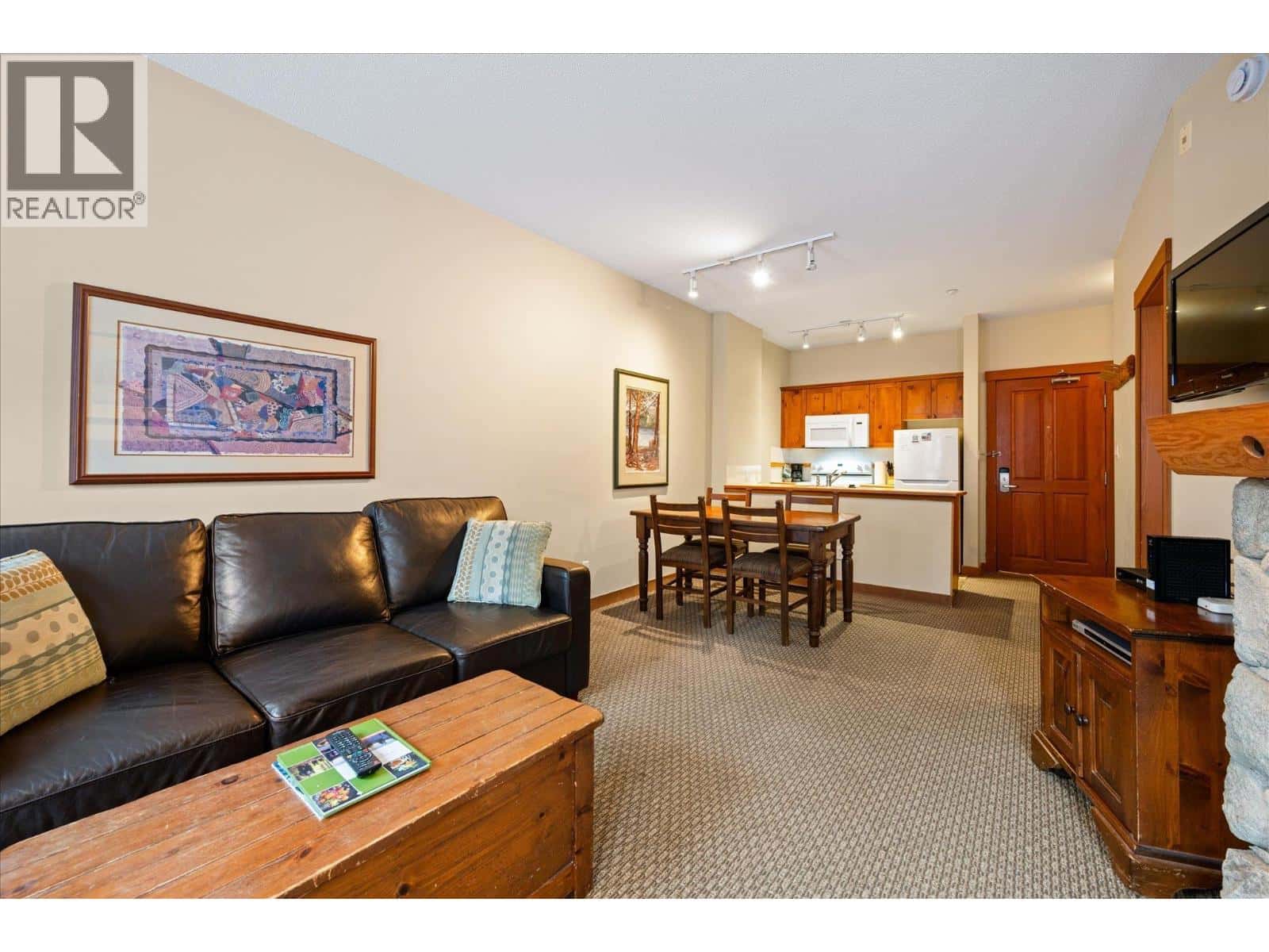 212 4660 BLACKCOMB WAY — Whistler, British Columbia - Photo 4 of 20