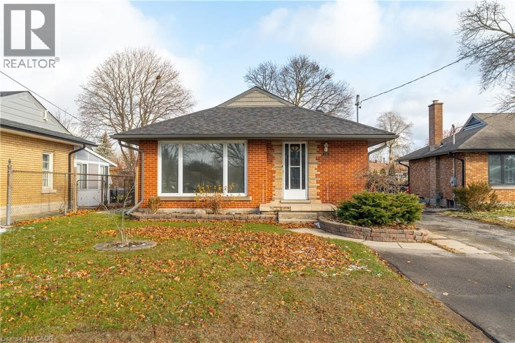 220 BRUCE Street — Kitchener, Ontario - Main photo