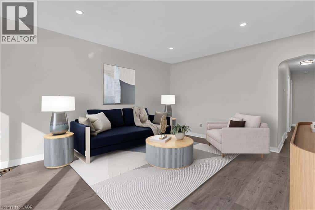 220 BRUCE Street — Kitchener, Ontario - Photo 5 of 49