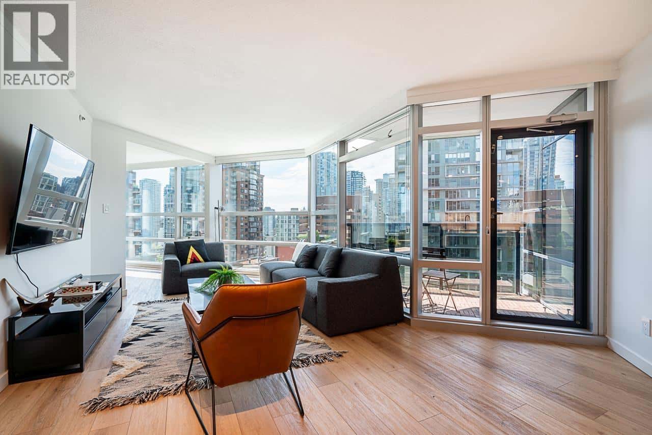 1201 1050 BURRARD STREET — Vancouver, British Columbia - Photo 5 of 19