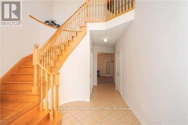 71 BATCHFORD CRESCENT — Markham (Box Grove), Ontario - Photo 4 of 8