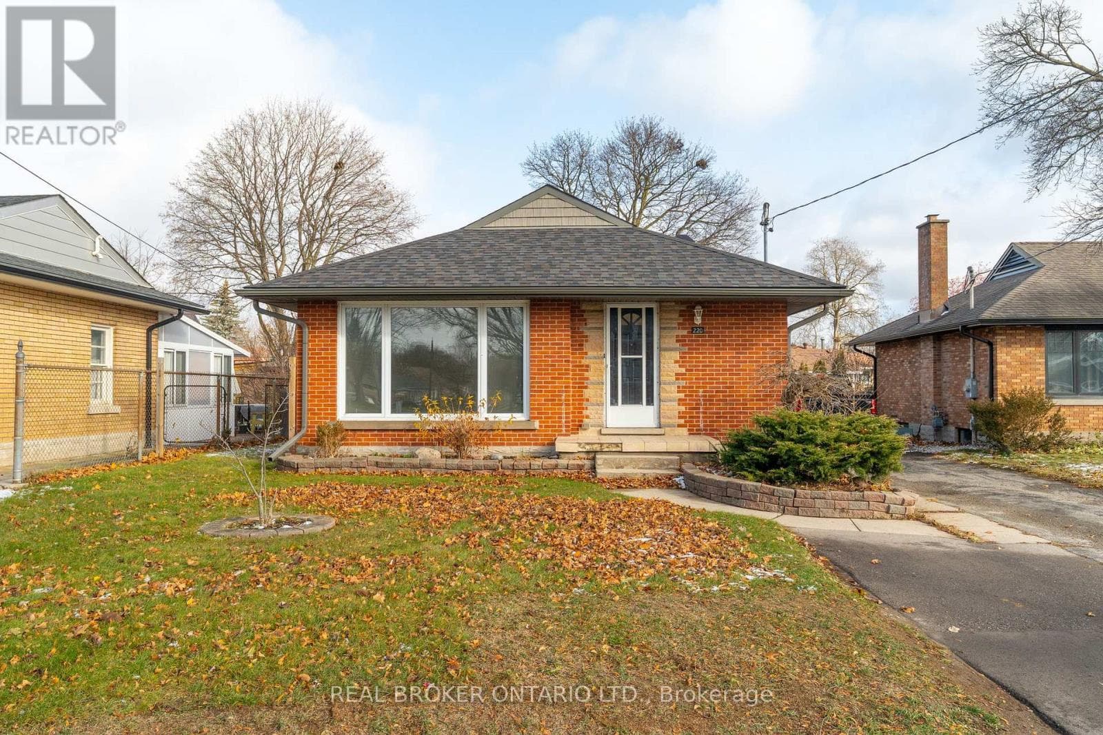 220 BRUCE STREET — Kitchener, Ontario - Main photo