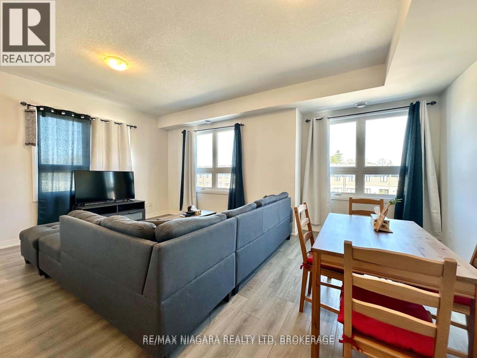 43 - 6705 CROPP STREET — Niagara Falls (Morrison), Ontario - Photo 4 of 16