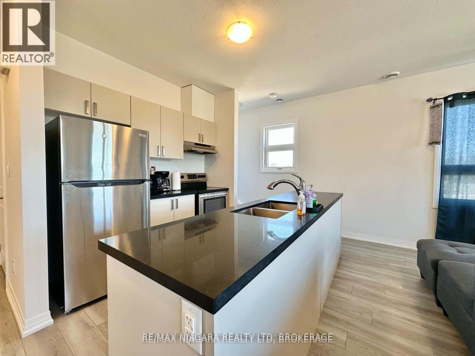 43 - 6705 CROPP STREET — Niagara Falls (Morrison), Ontario - Photo 5 of 16