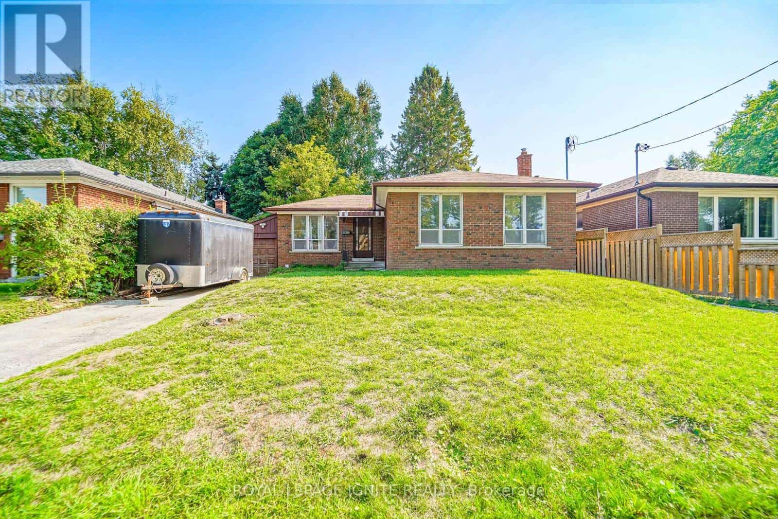 30 MELCHIOR DRIVE — Toronto (West Hill), Ontario - Photo 3 of 50