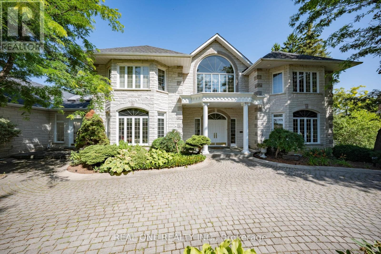 14 ALM COURT — Aurora (Aurora Estates), Ontario - Main photo