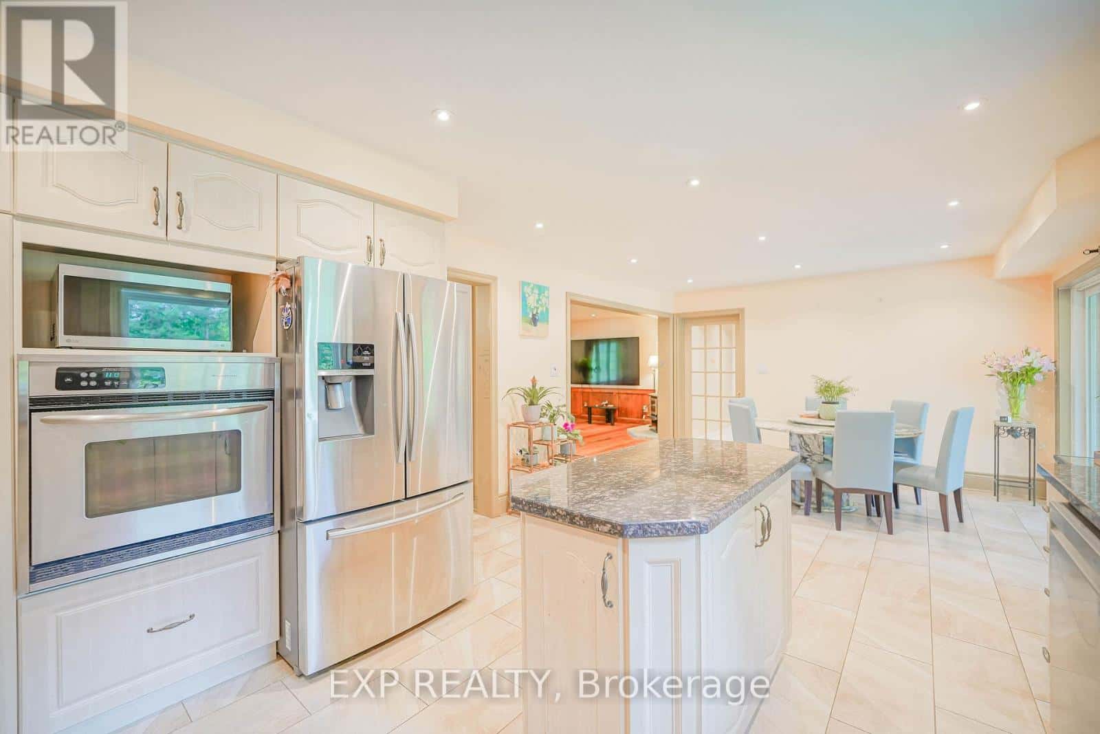 54 RIDGEWOOD DRIVE — Richmond Hill, Ontario - Photo 5 of 29