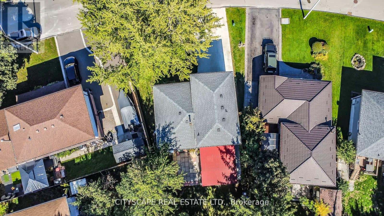 3 GENEVA CRESCENT — Brampton (Northgate), Ontario - Photo 2 of 28