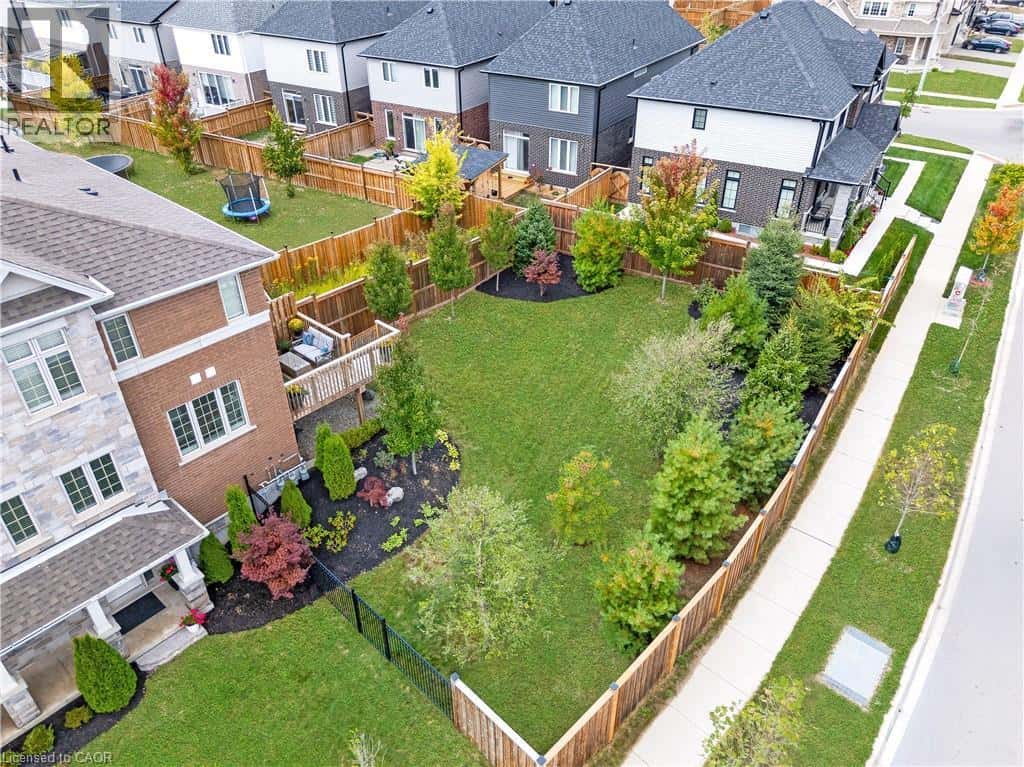 41 SPORTSMAN HILL Street — Kitchener, Ontario - Photo 4 of 50