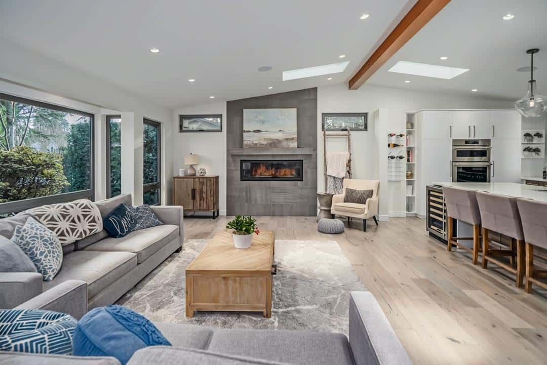 9023 TRATTLE STREET — Langley, British Columbia - Photo 4 of 40