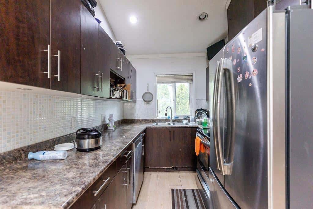 12769 114B AVENUE — Surrey, British Columbia - Photo 3 of 26