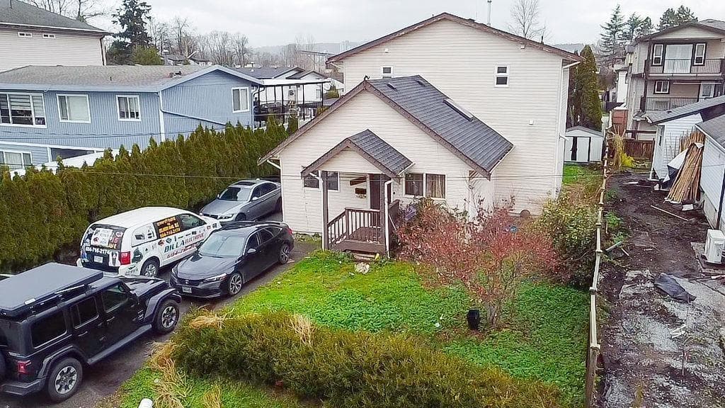 12769 114B AVENUE — Surrey, British Columbia - Main photo