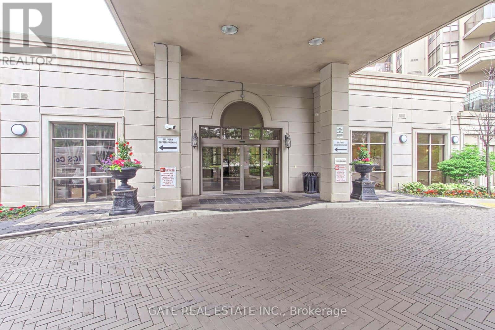 PH31 - 700 HUMBERWOOD BOULEVARD — Toronto (West Humber-Clairville), Ontario - Photo 4 of 28