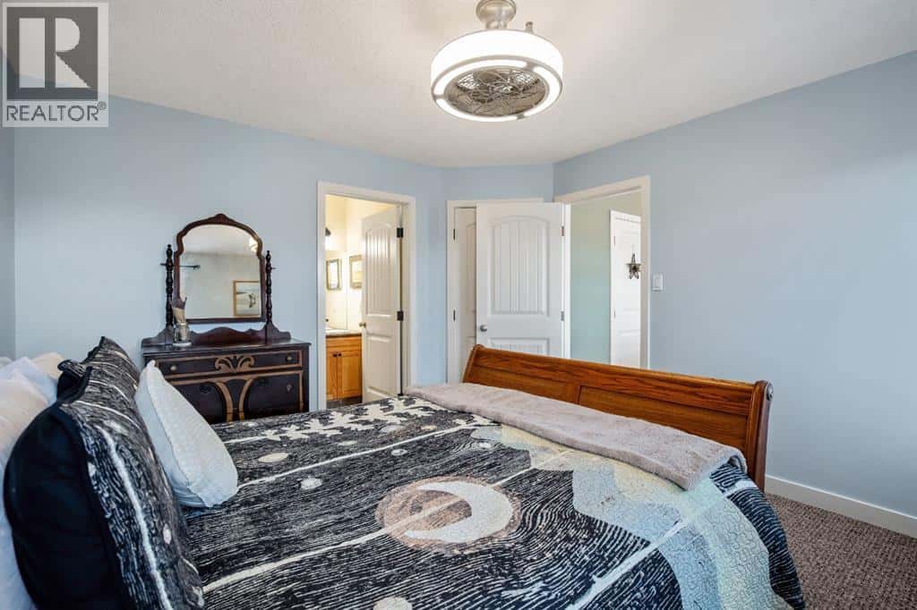 Nanton — Nanton - Photo 4 of 33