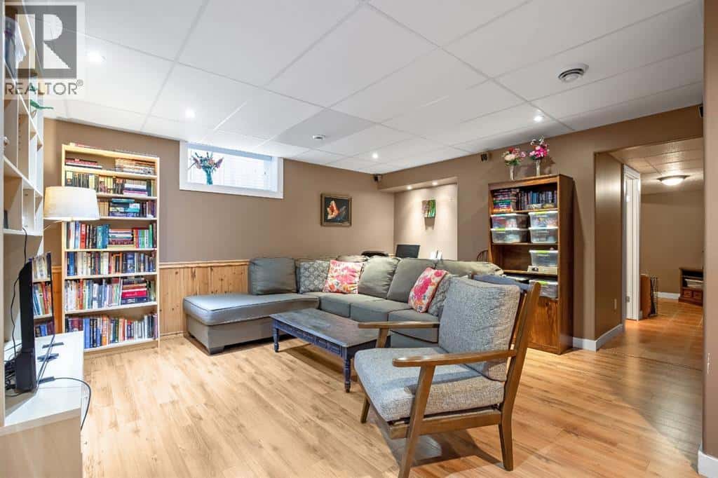 Nanton — Nanton - Photo 2 of 33