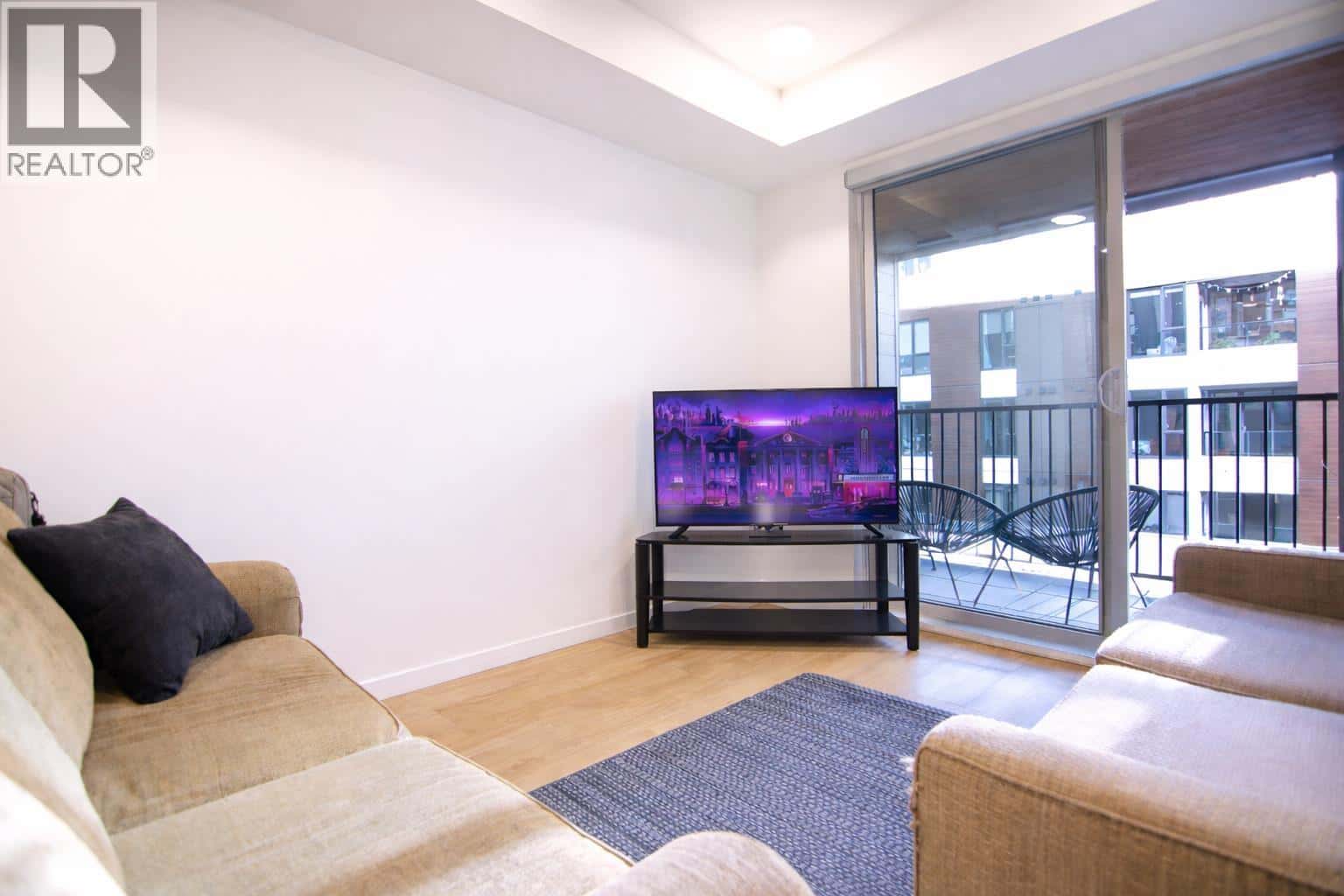 405 37994 SECOND AVENUE — Squamish, British Columbia - Photo 5 of 16