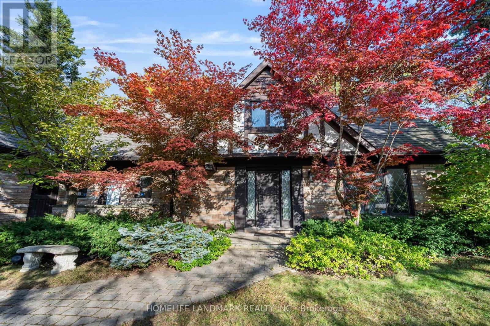 3 OLD ENGLISH LANE — Markham (Bayview Glen), Ontario - Photo 4 of 44