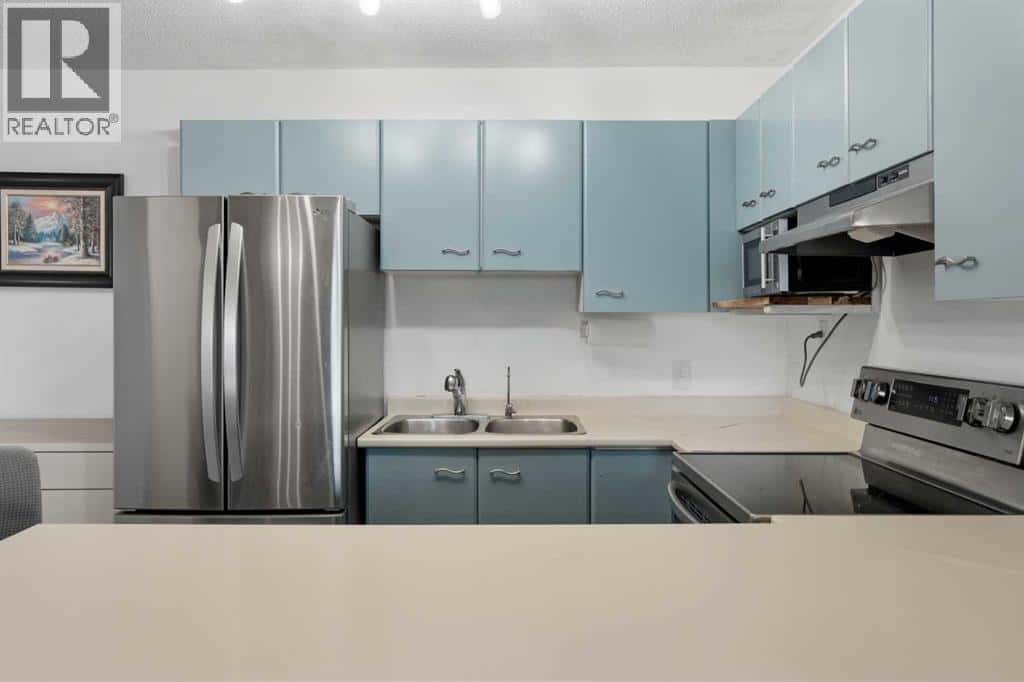 34, 1934 Edenwold Heights NW — Calgary, Alberta - Photo 5 of 32