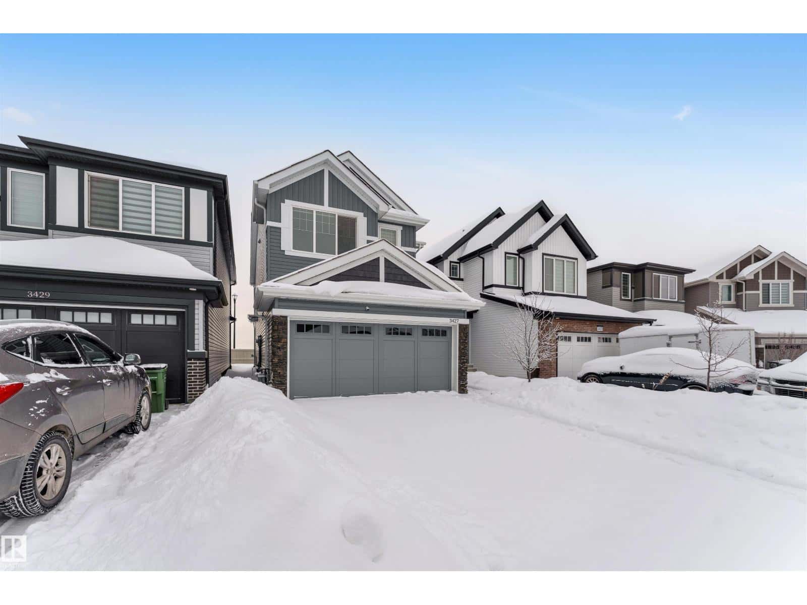 3427 CRAIG LANDING LD SW — Edmonton, Alberta - Photo 2 of 42