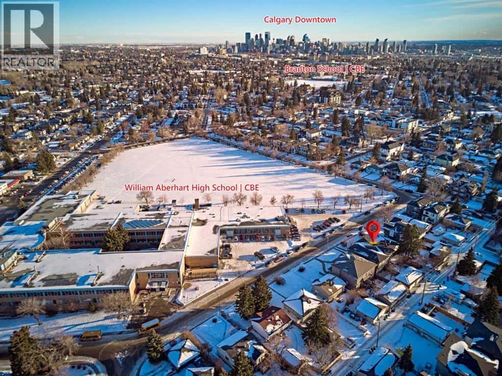 2817 23A Street NW — Calgary, Alberta - Photo 3 of 49