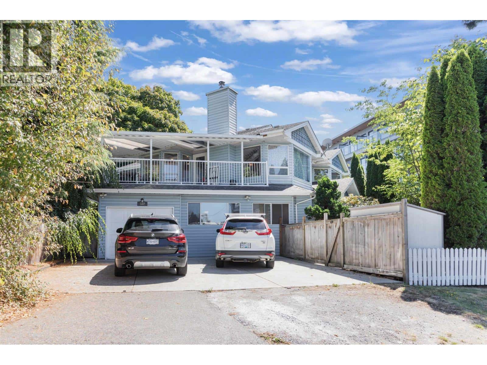 332 ST. PATRICKS AVENUE — North Vancouver, British Columbia - Photo 3 of 32