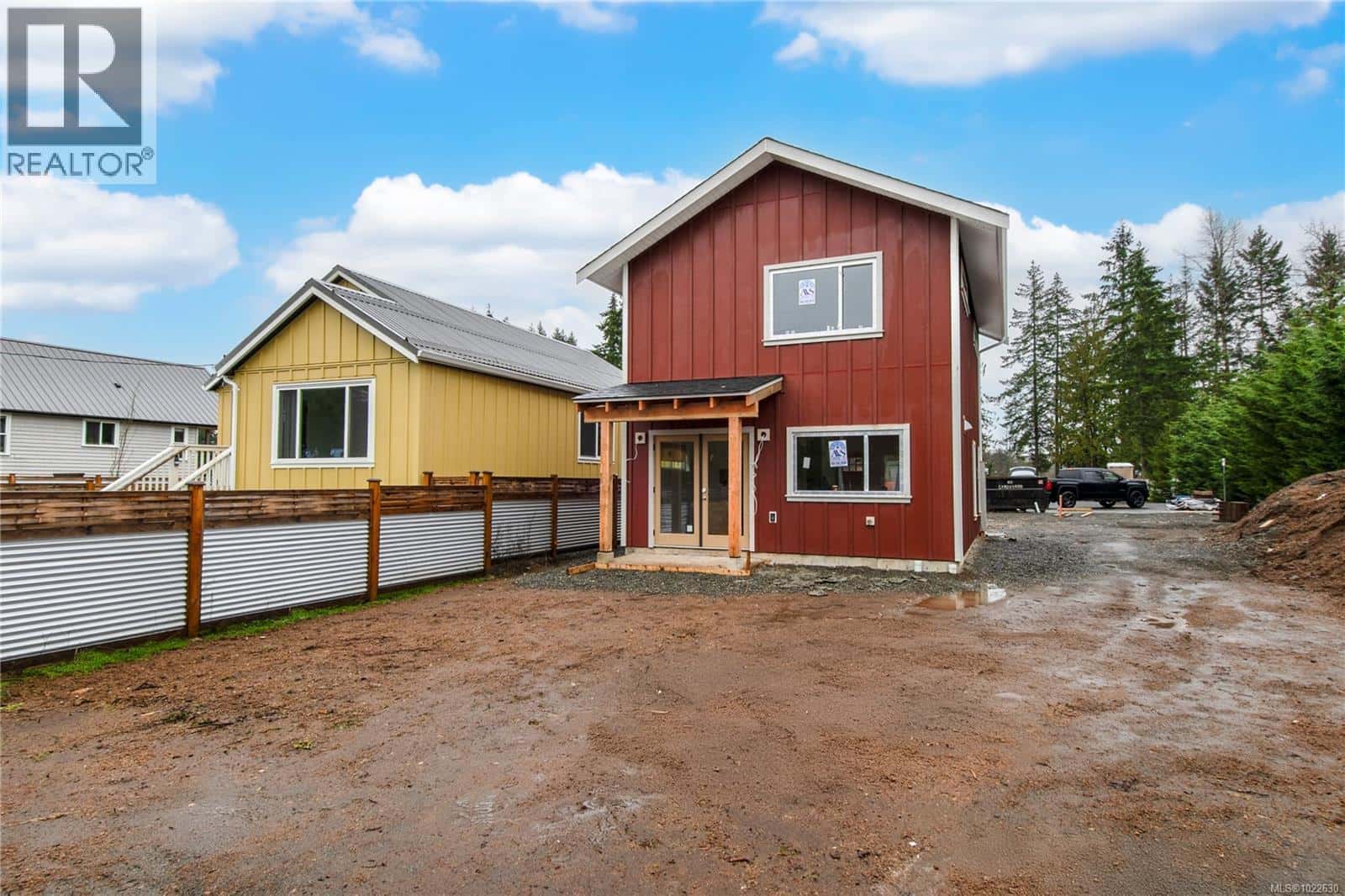 SL2 4703 Cumberland Rd — Cumberland, British Columbia - Photo 5 of 7