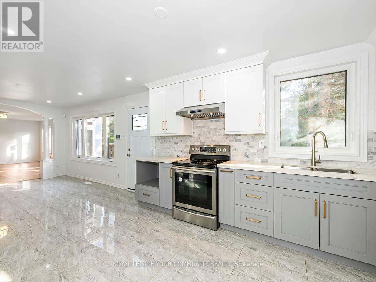 4800 HERALD ROAD — East Gwillimbury, Ontario - Photo 3 of 33