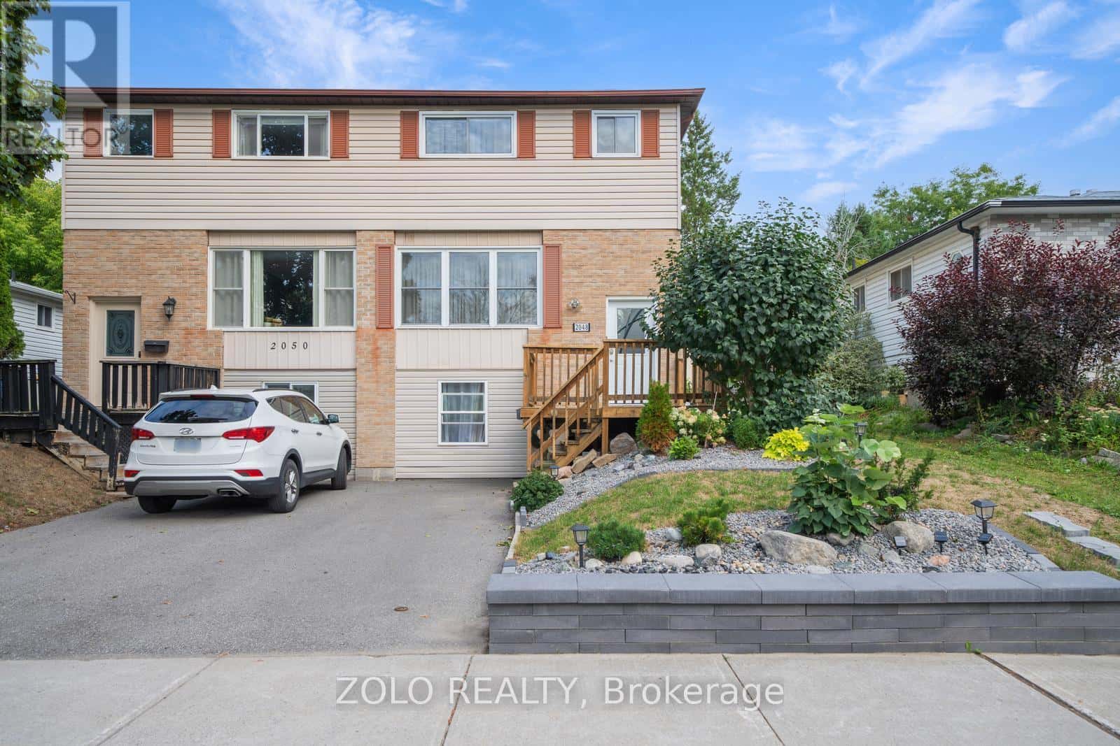 2048 WALKER AVENUE — Peterborough (Ashburnham Ward 4), Ontario - Photo 3 of 32