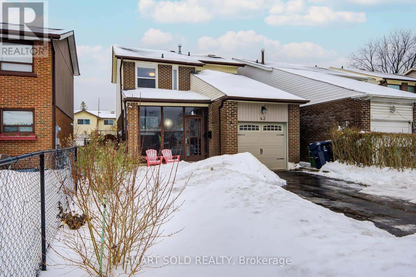 43 MAMMOTH HALL TRAIL — Toronto (Malvern), Ontario - Photo 2 of 47