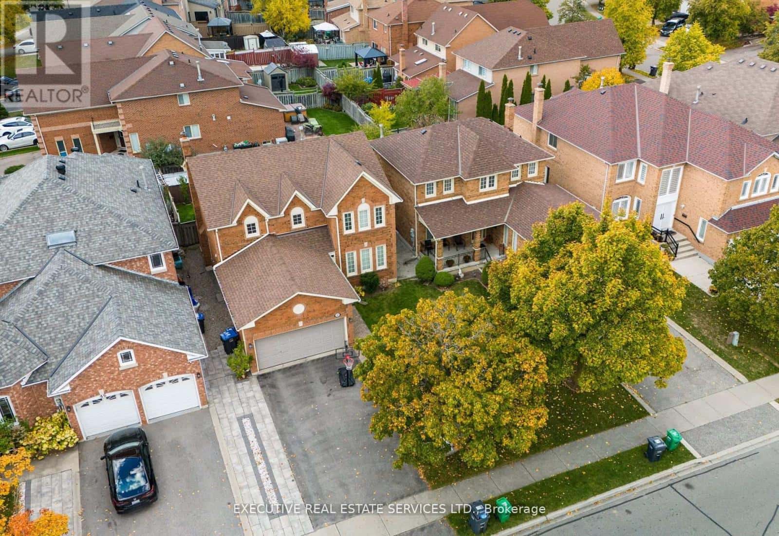 48 EAGLERIDGE DRIVE — Brampton (Sandringham-Wellington), Ontario - Photo 3 of 17