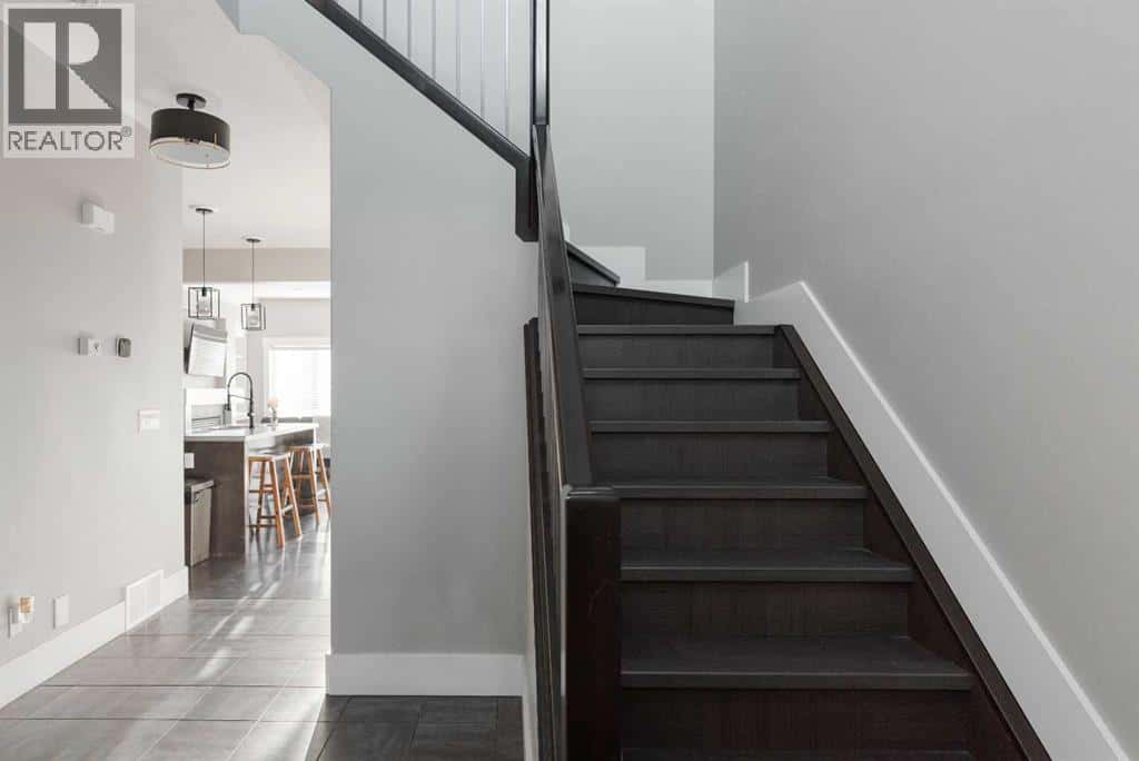 169 Shalestone Way — Fort McMurray, Alberta - Photo 3 of 39