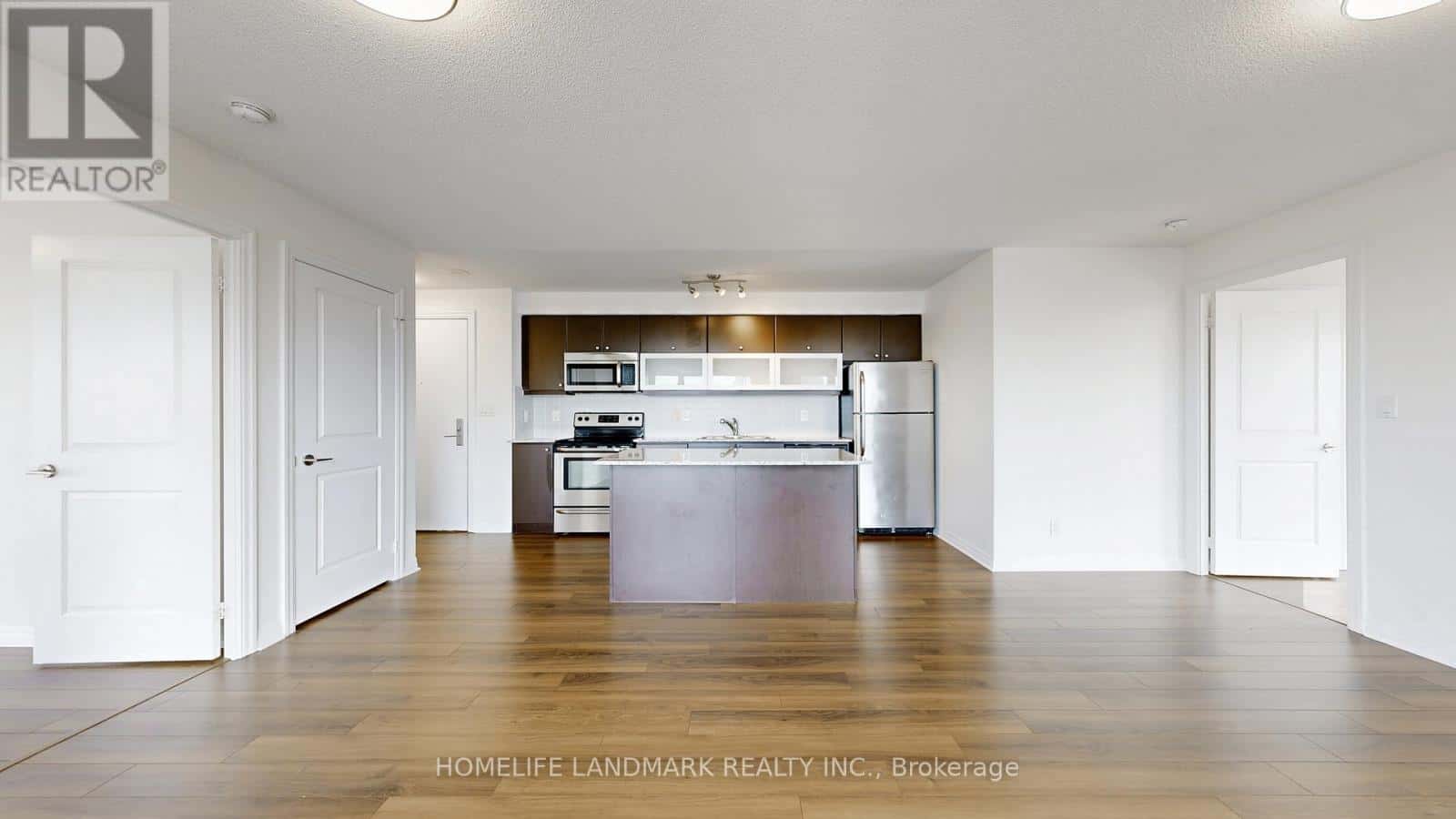 1704 - 2015 SHEPPARD AVENUE E — Toronto (Henry Farm), Ontario - Photo 4 of 25