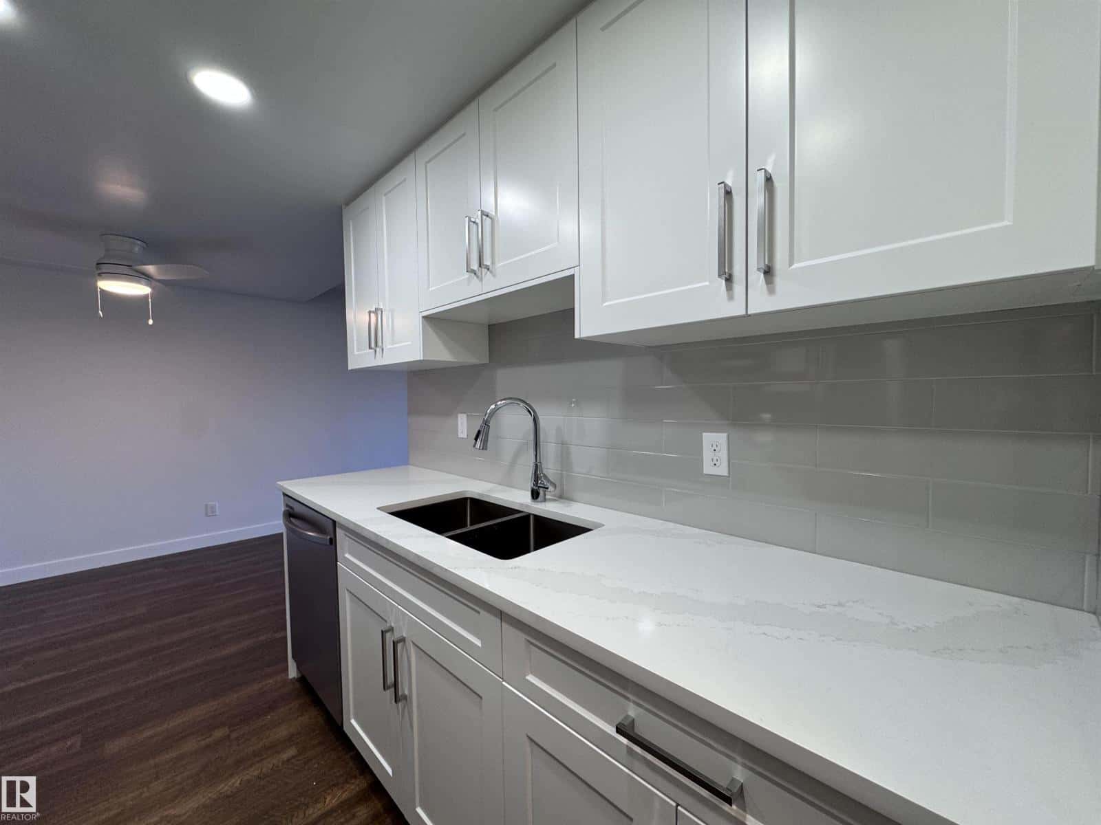 #103 10511 19 AV NW — Edmonton, Alberta - Photo 5 of 28