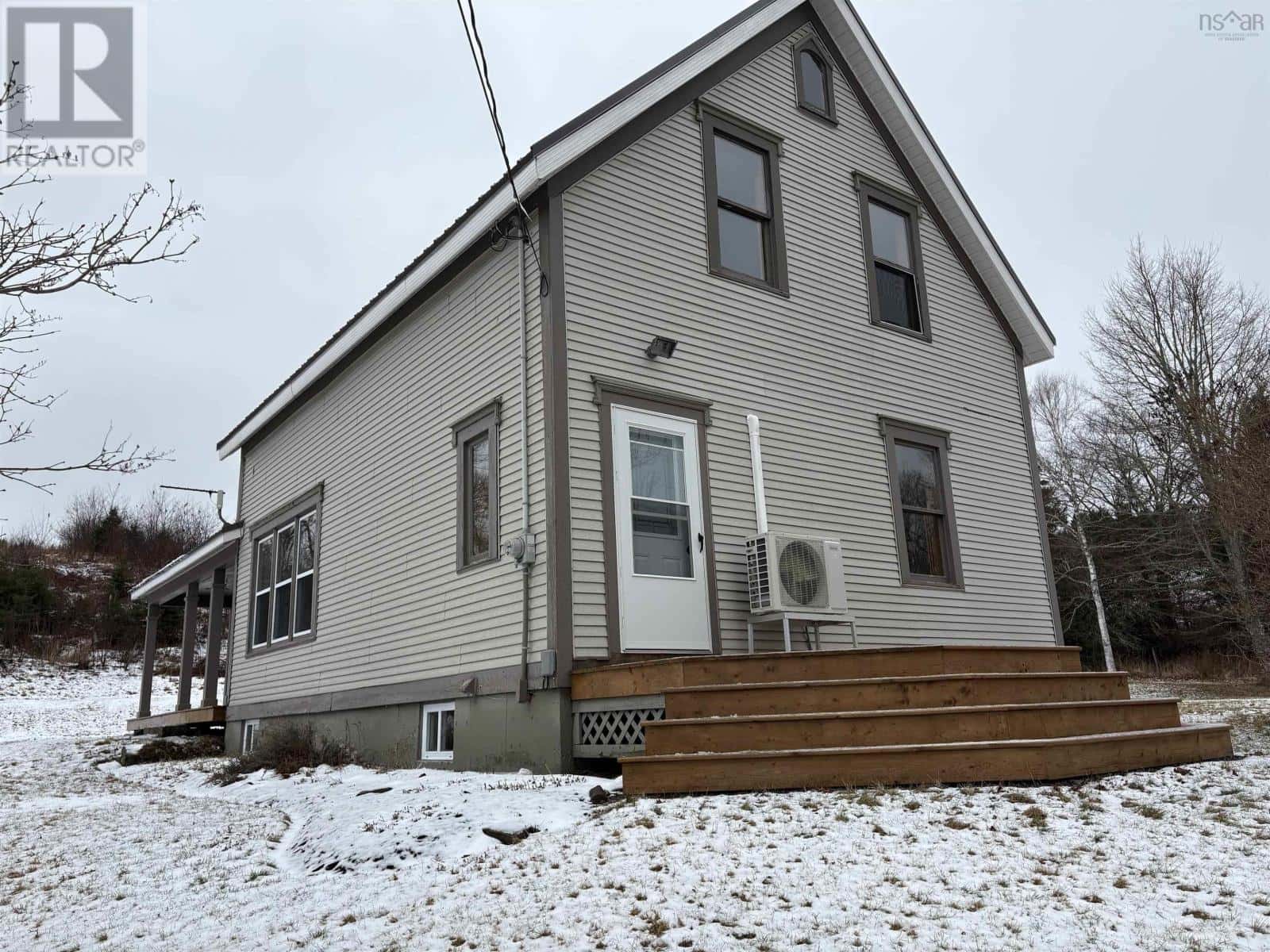 5249 East River West Side Road — Eureka, Nova Scotia - Photo 2 of 37