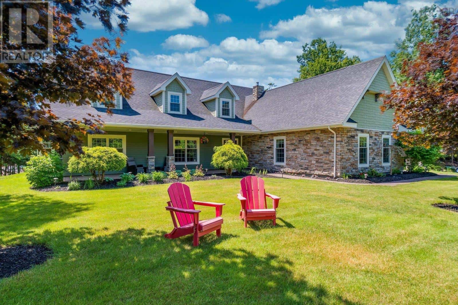 15 Norwood Court — Porters Lake, Nova Scotia - Photo 2 of 50