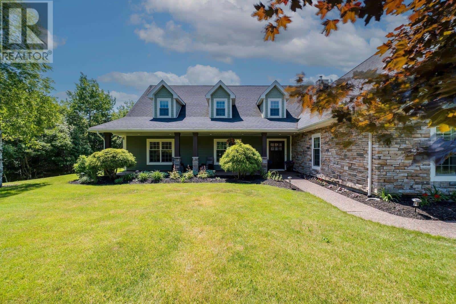 15 Norwood Court — Porters Lake, Nova Scotia - Photo 4 of 50