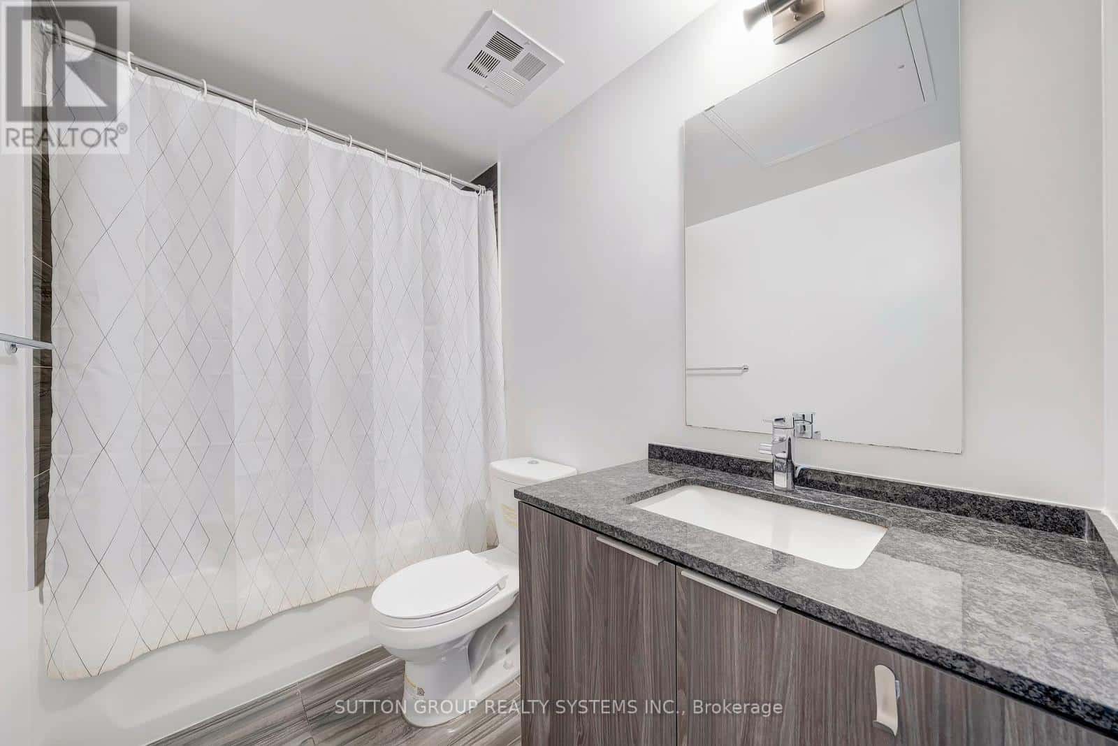 4707 - 11 WELLESLEY STREET W — Toronto (Bay Street Corridor), Ontario - Photo 3 of 27