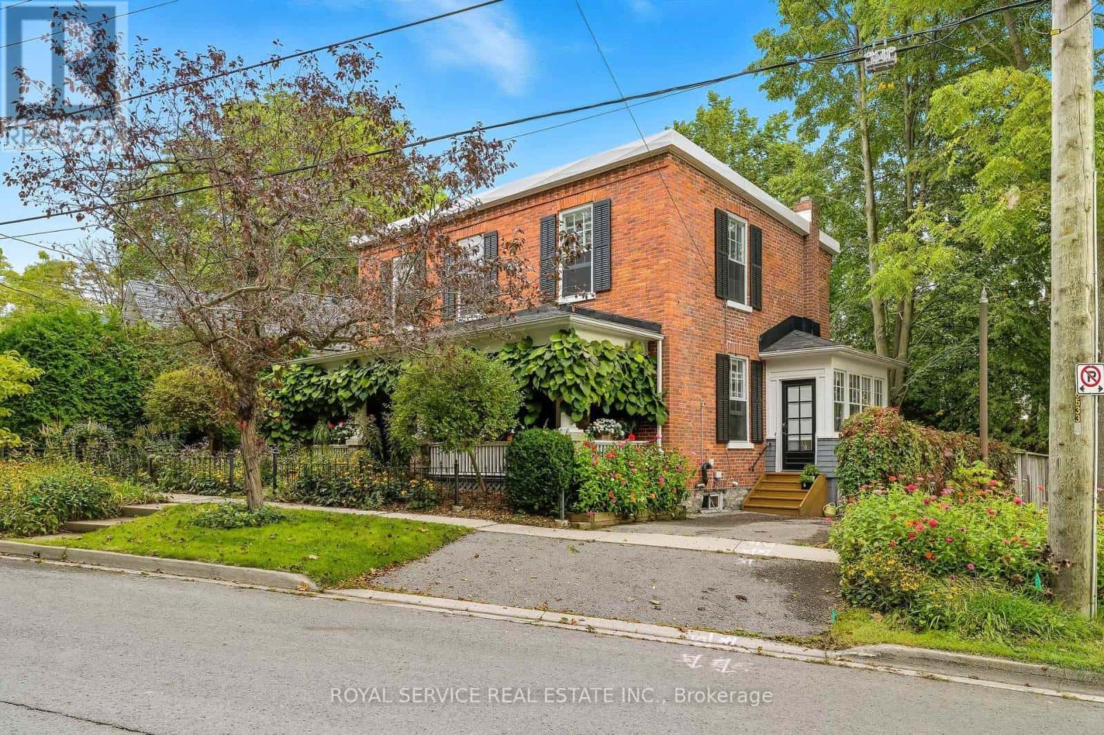 81 PINE STREET S — Port Hope, Ontario - Photo 4 of 50