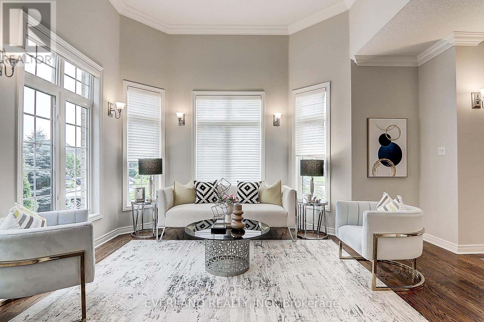 922 BEST CIRCLE — Newmarket (Stonehaven-Wyndham), Ontario - Photo 5 of 48