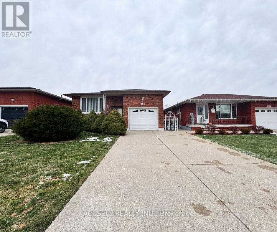 163 MARCELLA CRESCENT — Hamilton (Gershome), Ontario - Main photo