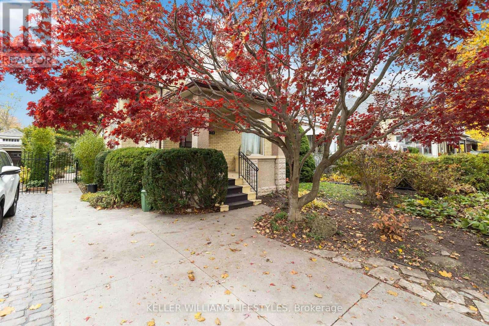 512 ST JAMES STREET — London East (East B), Ontario - Photo 5 of 50