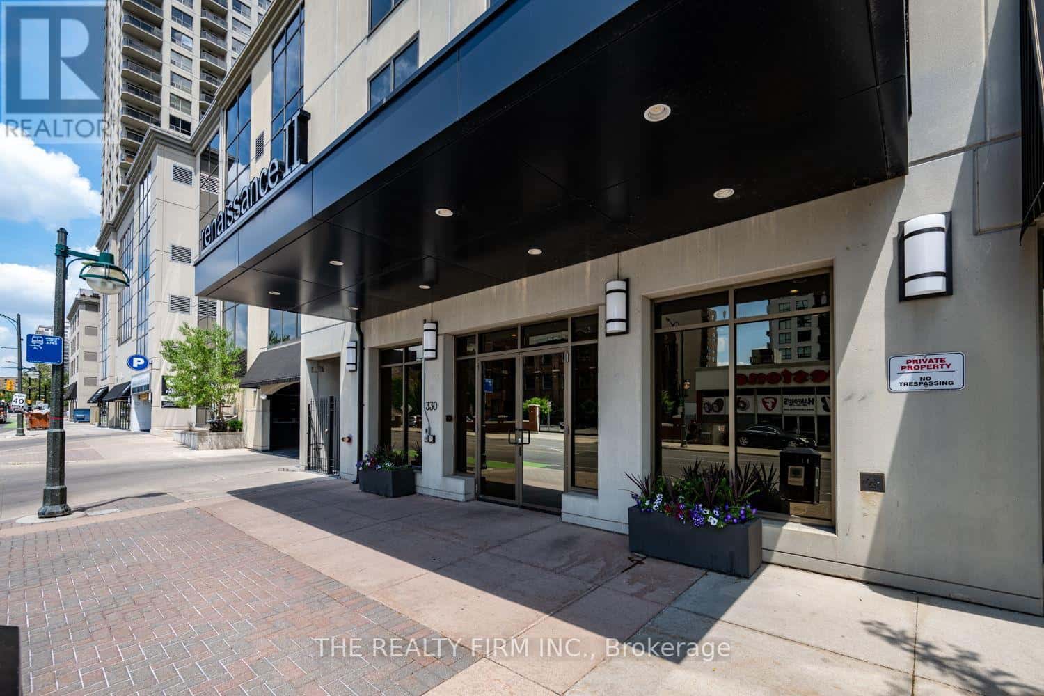 803 - 330 RIDOUT STREET N — London East (East K), Ontario - Photo 2 of 48