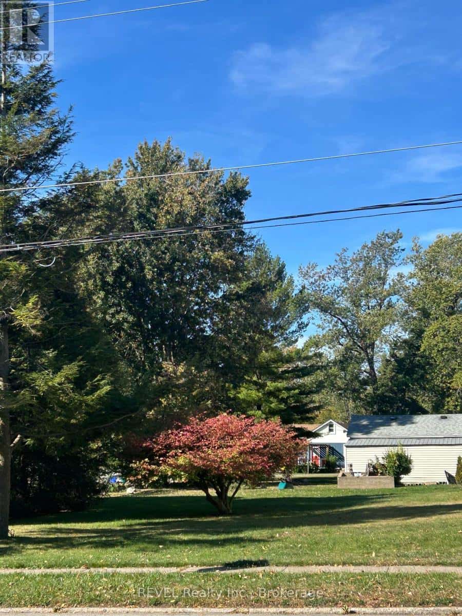 V/L RIDGEWAY (33 RIDGEWAY) ROAD — Fort Erie (Crystal Beach), Ontario - Photo 2 of 3