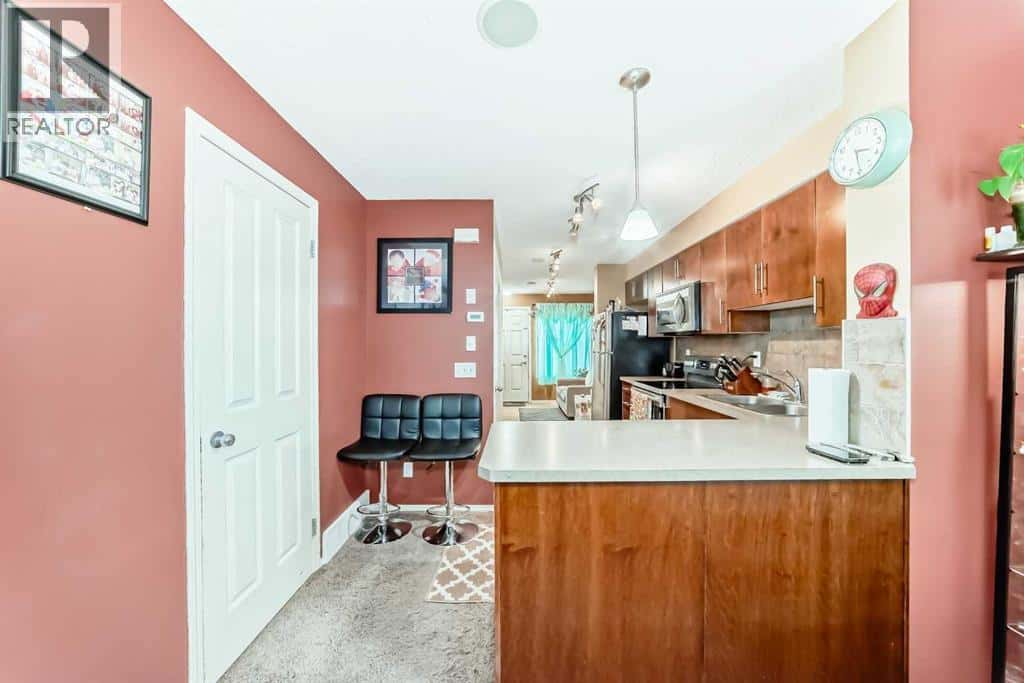 244 Saddlebrook Point NE — Calgary - Photo 4 of 44