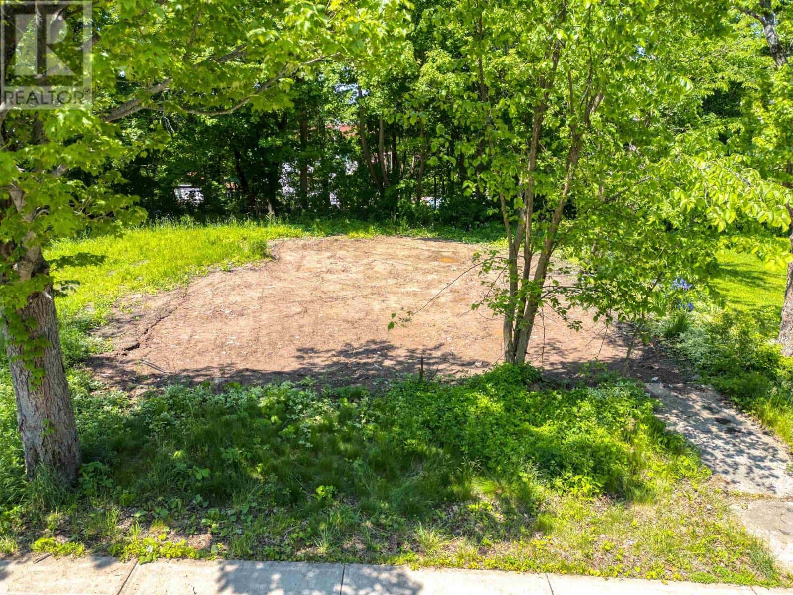 89 MacKay Street — New Glasgow, Nova Scotia - Photo 4 of 19